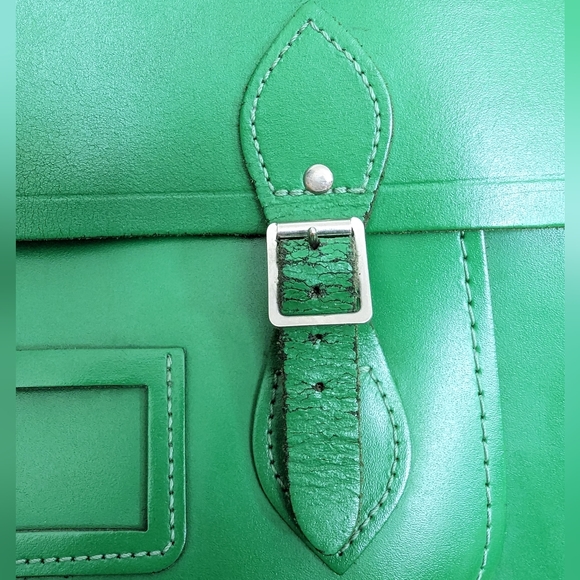 15" Cambridge Satchel - Kelly Green - Picture 2 of 3